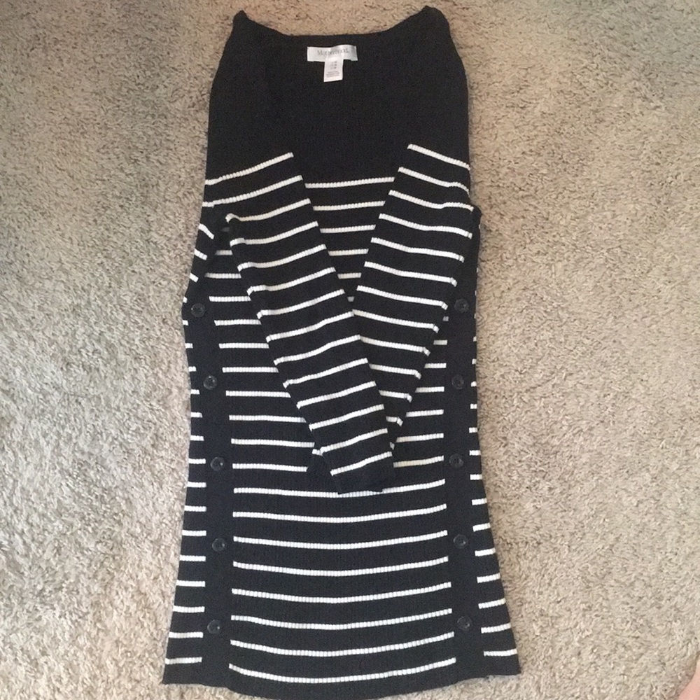 Motherhood maternity sweater